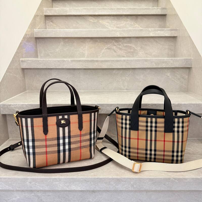 Burberry Brown shoulder bag — Top Quality Replica