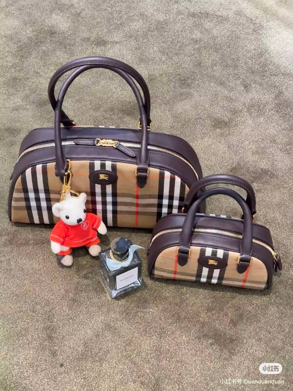 Burberry Brown shoulder bag — Top Quality Replica