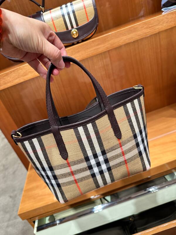 Burberry Brown shoulder bag — Premium Replica