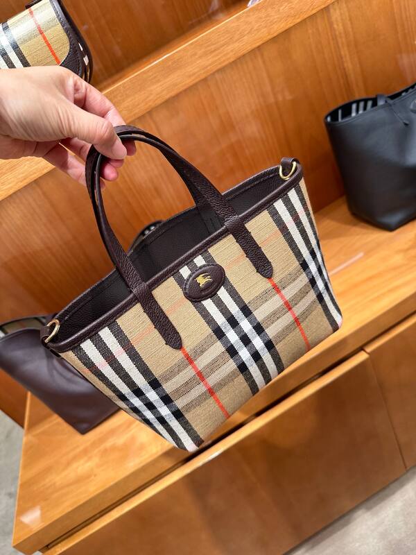 Burberry Brown shoulder bag — Premium Replica