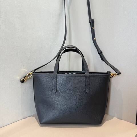 Burberry Black 18x12cm shoulder bag AAA Quality Replica