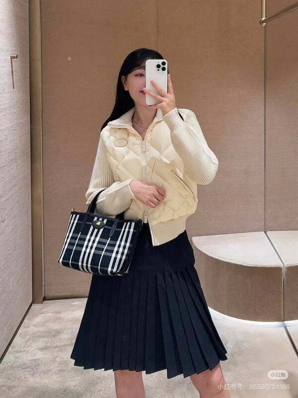 Burberry Black shoulder bag — 1:1 Replica