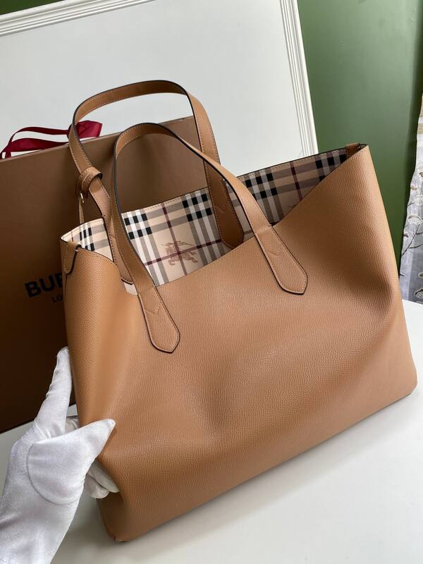 Burberry Beige 40x30x16cm shoulder bag — Top Quality Replica