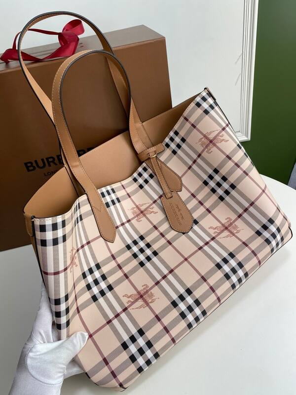 Burberry Beige 40x30x16cm shoulder bag — Top Quality Replica