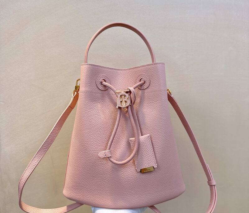 Burberry Pink 25x18x10cm shoulder bag — Premium Replica