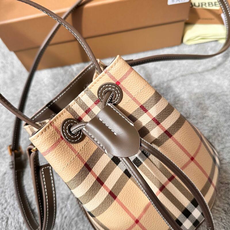 Burberry Brown shoulder bag — 1:1 Replica