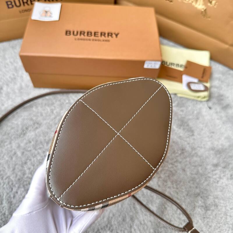 Burberry Brown shoulder bag — 1:1 Replica