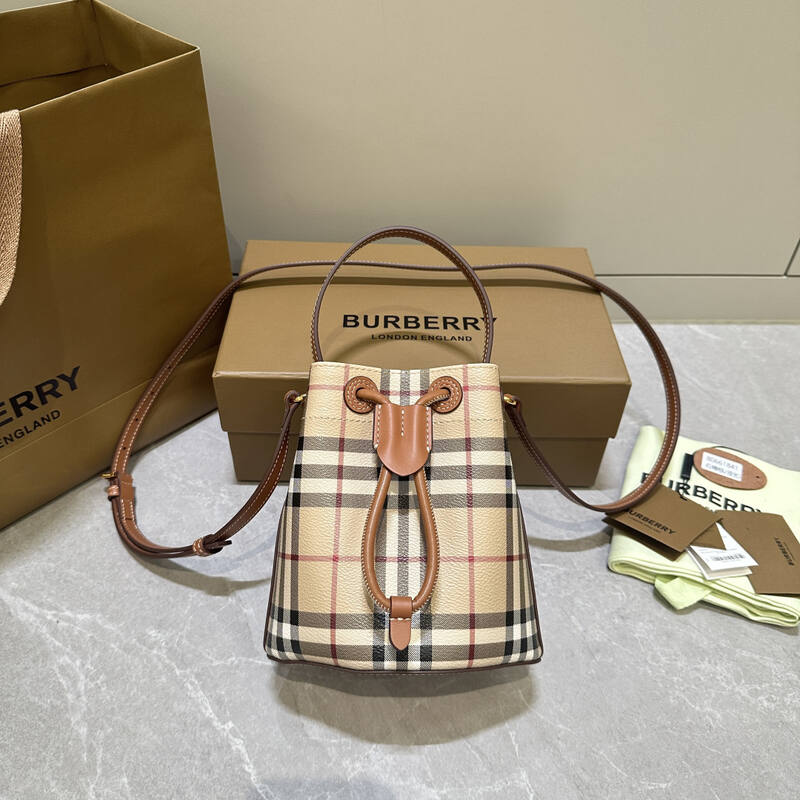 Burberry Haymarket Check/Briar Brown 16.5x11x18cm crossbody — 1:1 Replica
