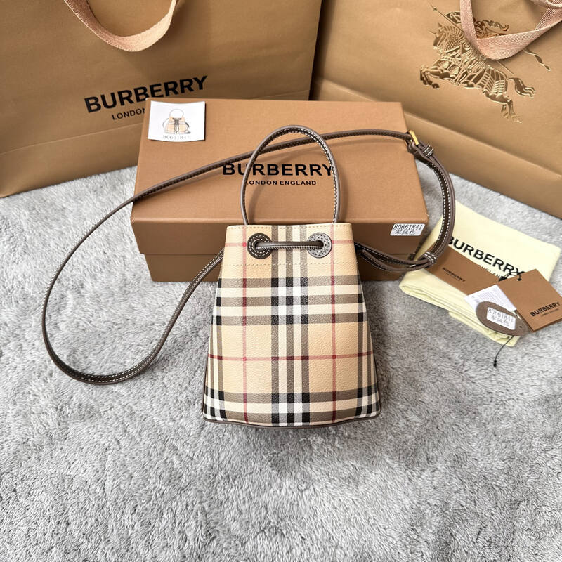 Burberry Haymarket Check/Briar Brown 16.5x11x18cm crossbody — 1:1 Replica