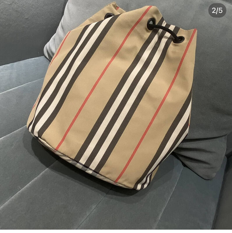 Burberry Beige Icon Stripe 18*19.5*12.5cm crossbody — Top Quality Replica