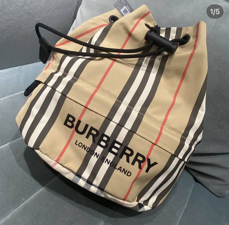 Burberry Beige Icon Stripe 18*19.5*12.5cm crossbody — Top Quality Replica