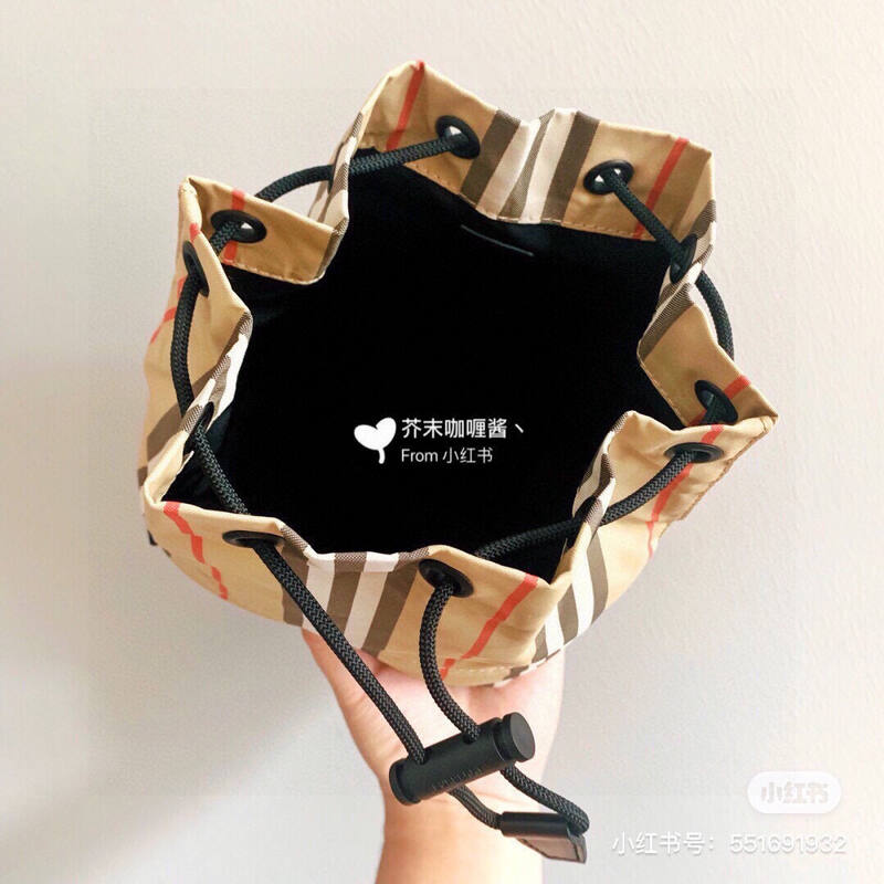 Burberry Beige shoulder bag — AAA Quality Replica