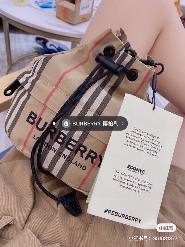 Burberry Beige shoulder bag — AAA Quality Replica