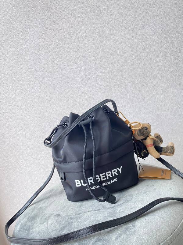 Burberry Black shoulder bag — Premium Replica