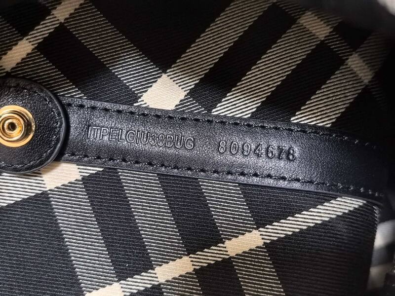 Burberry Black 25x18x10cm shoulder bag — Top Quality Replica