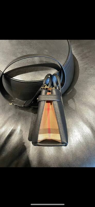 Burberry Black 25x18x10cm shoulder bag — 1:1 Replica