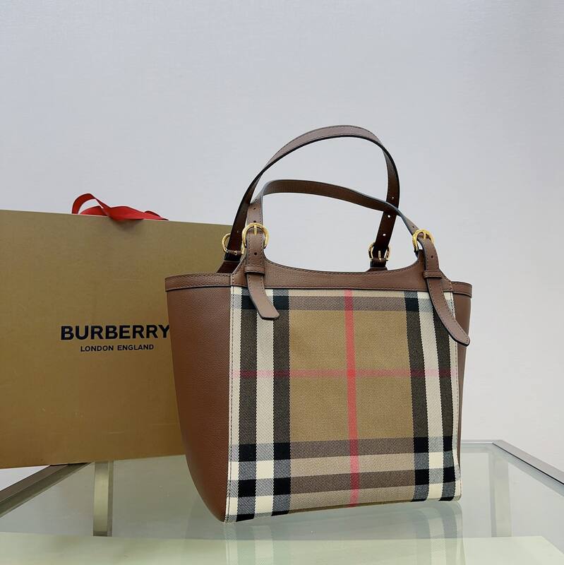 Burberry Brown 25x18x10cm shoulder bag — AAA Quality Replica