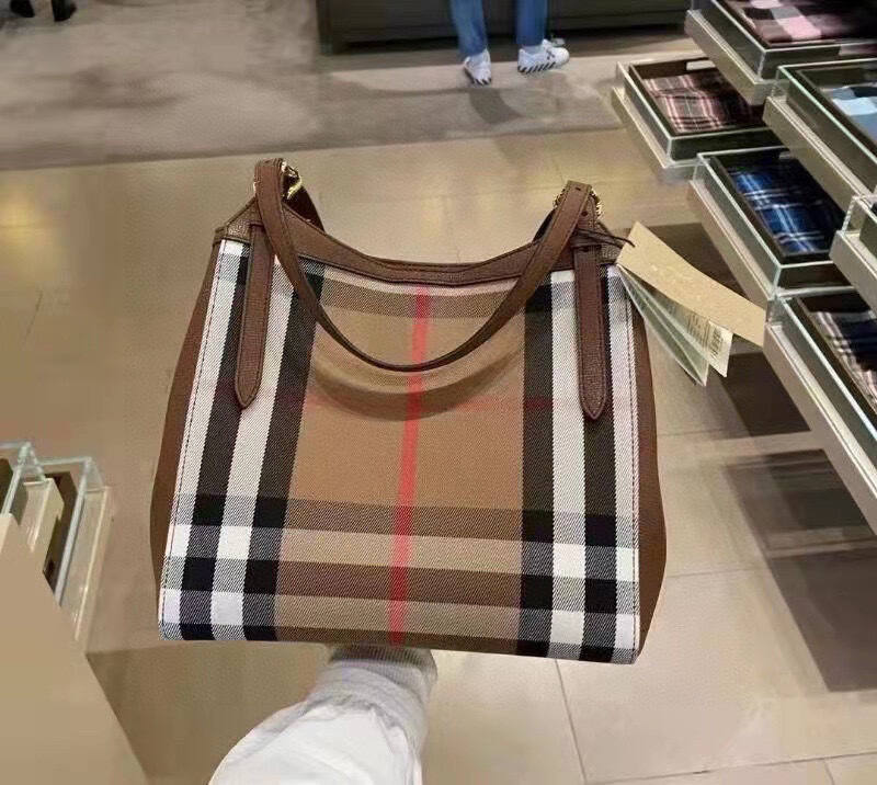 Burberry Brown shoulder bag — Premium Replica