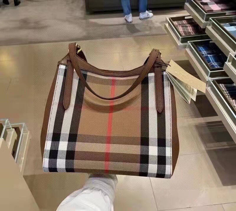 Burberry Brown shoulder bag — Premium Replica