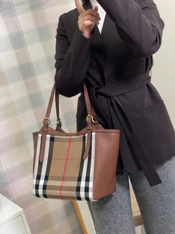 Burberry Brown shoulder bag — AAA Quality Replica