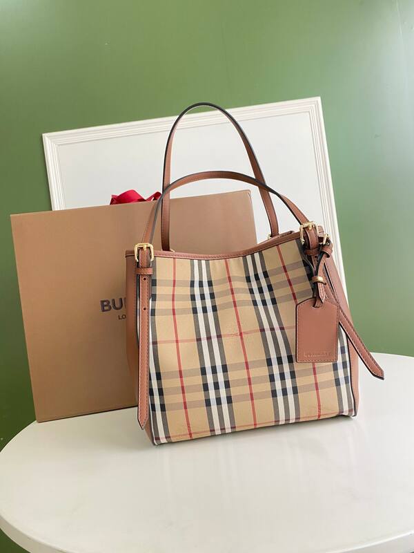Burberry Brown 25x18x10cm shoulder bag — 1:1 Replica