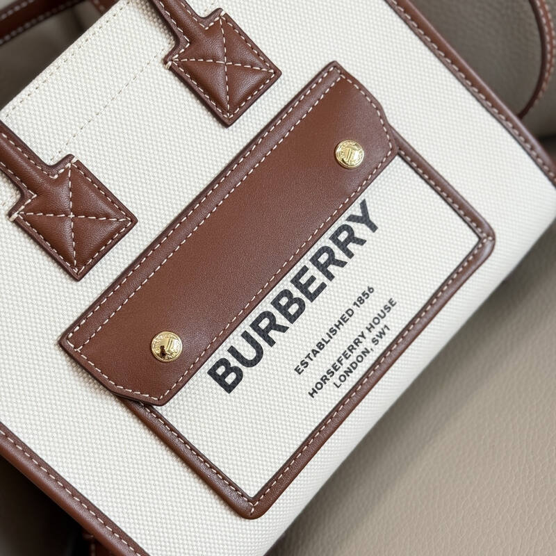 Burberry shoulder bag — 1:1 Replica