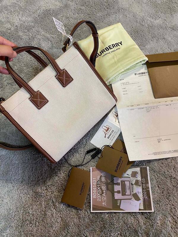 Burberry Freya Natural Canvas Brown Leather tote bag — 1:1 Replica