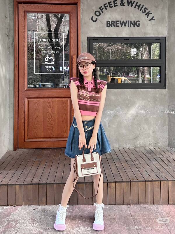 Burberry Brown shoulder bag — Premium Replica