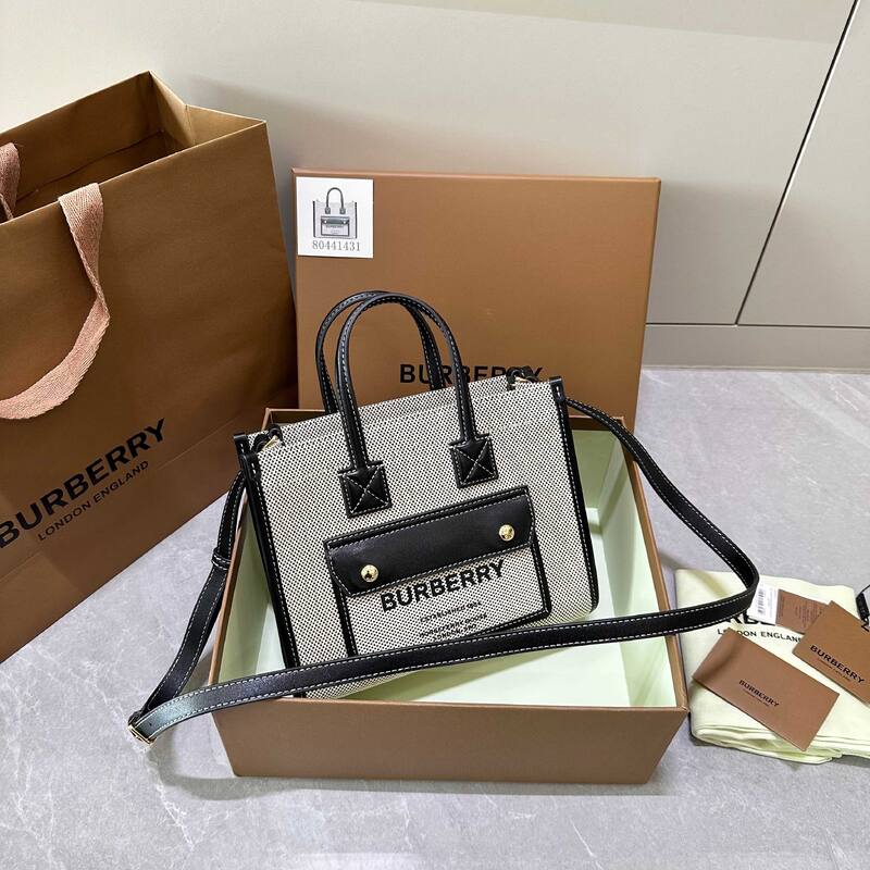 Burberry Freya Beige canvas with black leather trim 23x18x10cm tote bag — Top Quality Replica