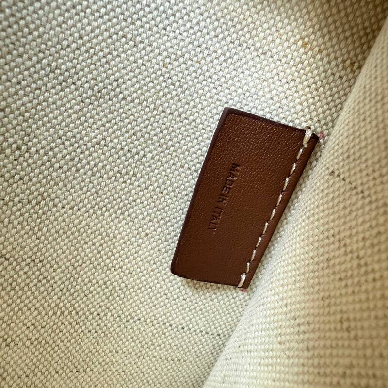 Burberry 30x22x12cm shoulder bag — 1:1 Replica