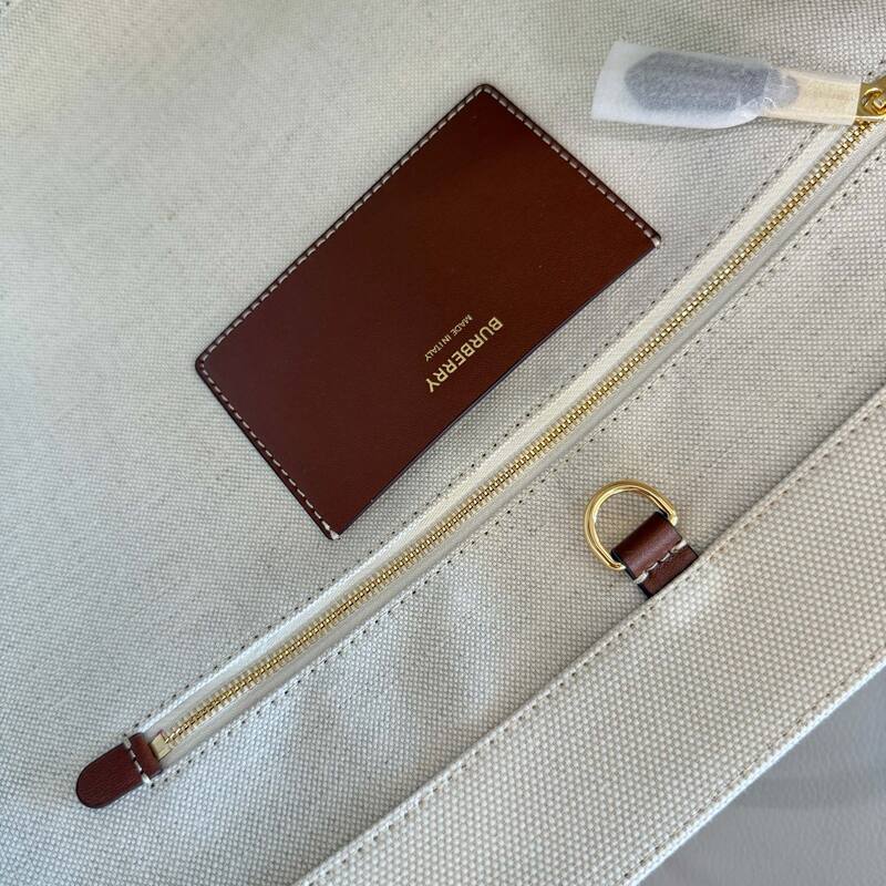 Burberry 30x22x12cm shoulder bag — 1:1 Replica