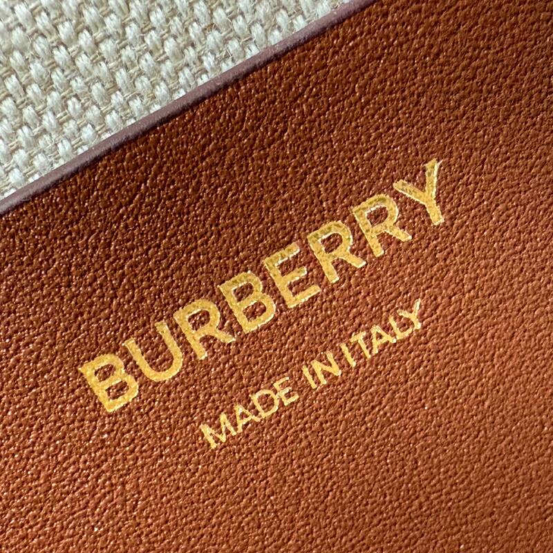 Burberry 30x22x12cm shoulder bag — 1:1 Replica