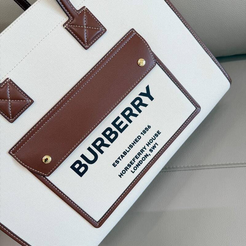 Burberry Brown 30x22x12cm shoulder bag — Premium Replica