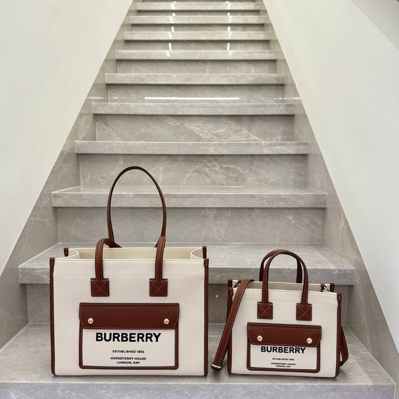 Burberry Horseferry Natural canvas with tan leather trim 40x16x30cm tote — AAA Quality Replica