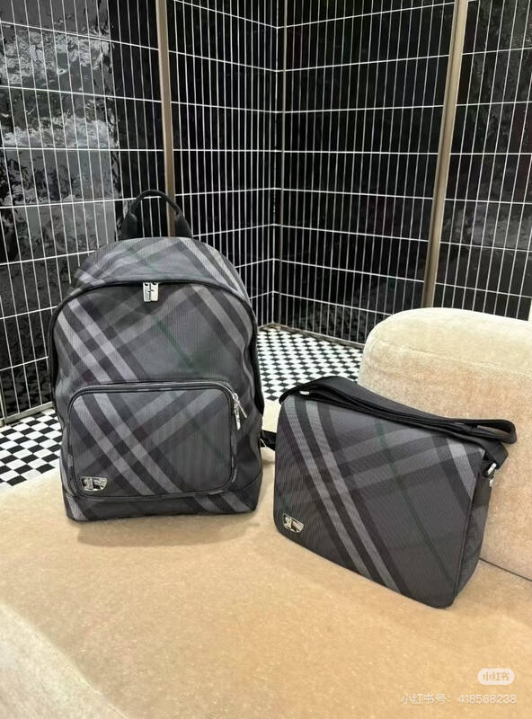 Burberry shoulder bag — Premium Replica