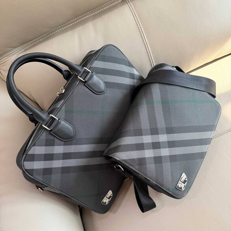 Burberry Charcoal Check work — 1:1 Replica