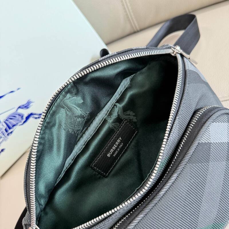 Burberry shoulder bag — AAA Quality Replica