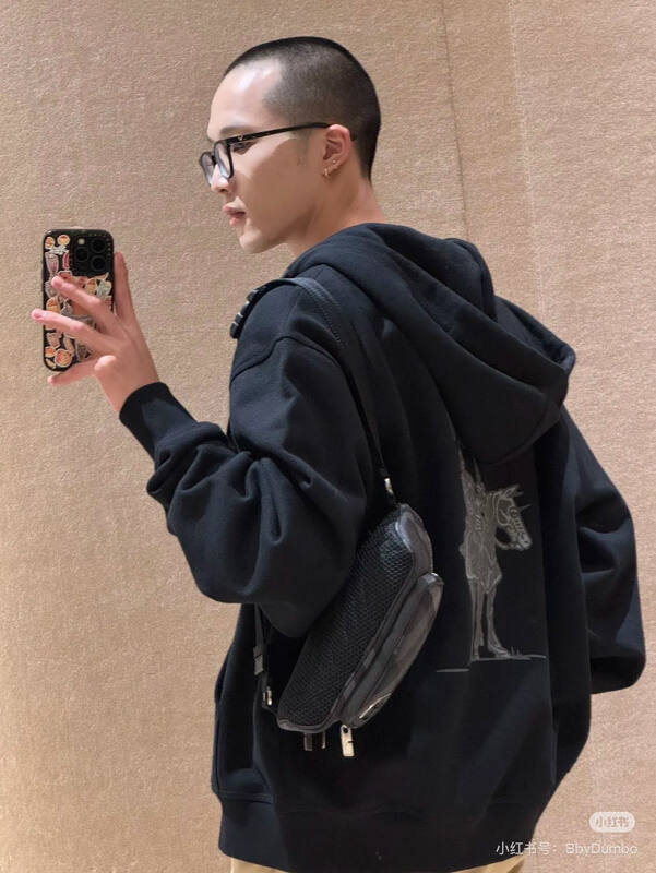 Burberry shoulder bag — Top Quality Replica