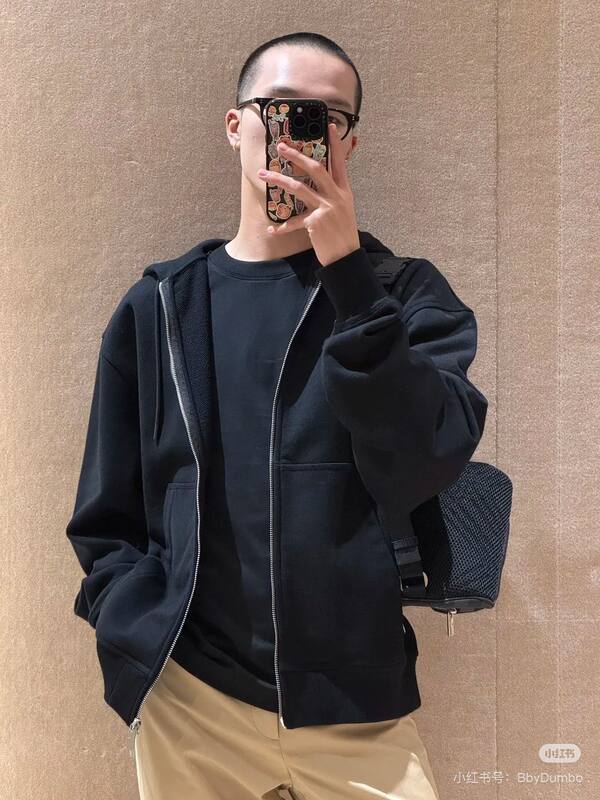 Burberry shoulder bag — Top Quality Replica