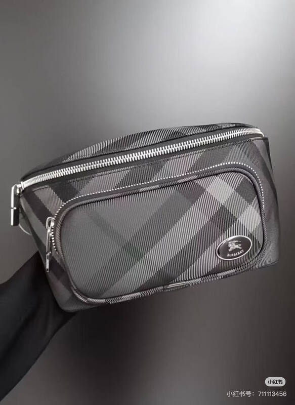 Burberry shoulder bag — Top Quality Replica