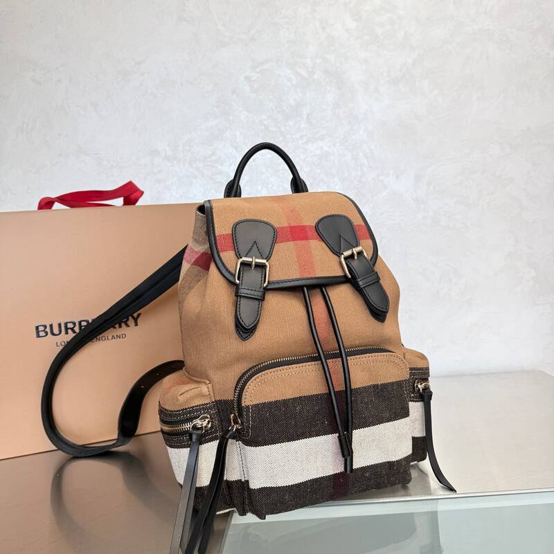 Burberry Black 25x18x10cm shoulder bag — AAA Quality Replica