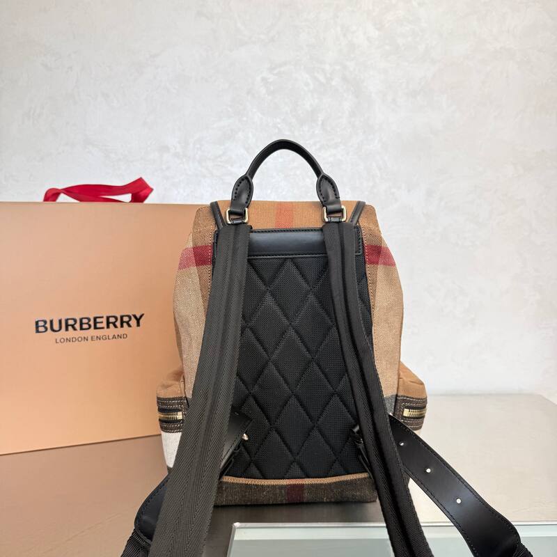 Burberry Black 25x18x10cm shoulder bag — AAA Quality Replica