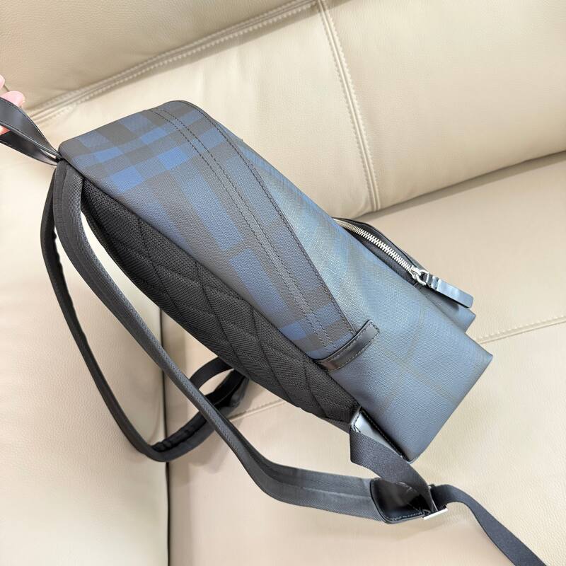 Burberry shoulder bag — Top Quality Replica