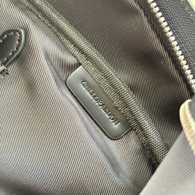 Burberry shoulder bag — Top Quality Replica