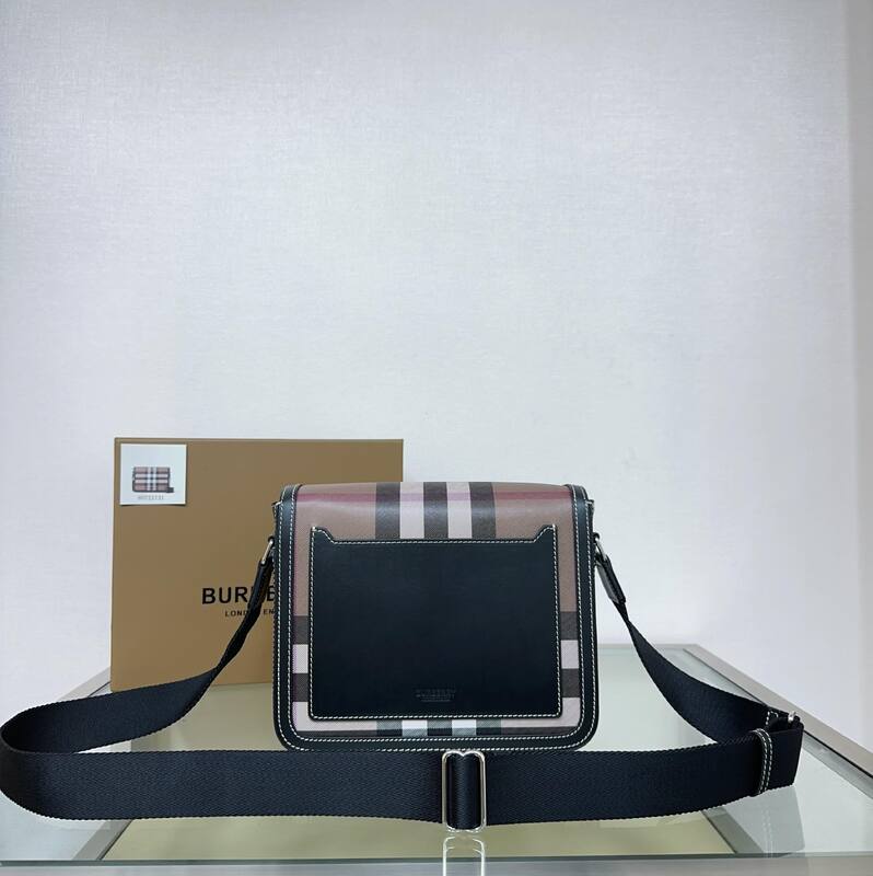 Burberry Black shoulder bag — AAA Quality Replica
