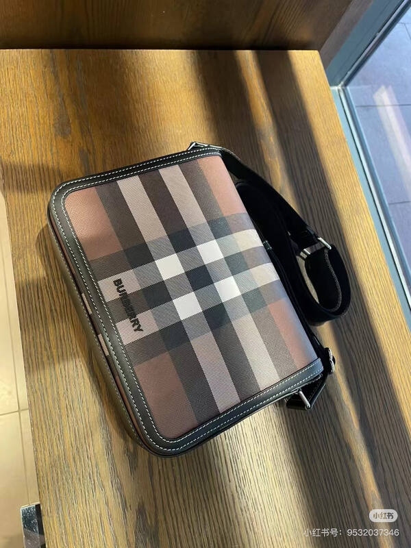 Burberry Brown shoulder bag — AAA Quality Replica