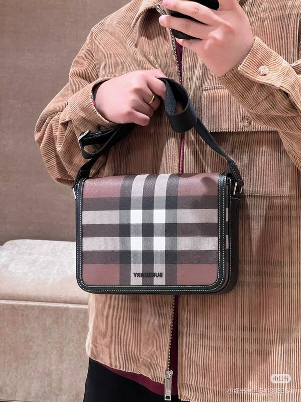 Burberry Brown shoulder bag — AAA Quality Replica