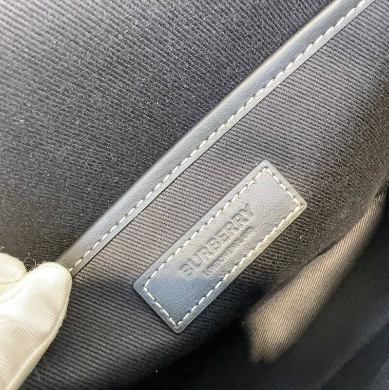 Burberry Black shoulder bag — AAA Quality Replica