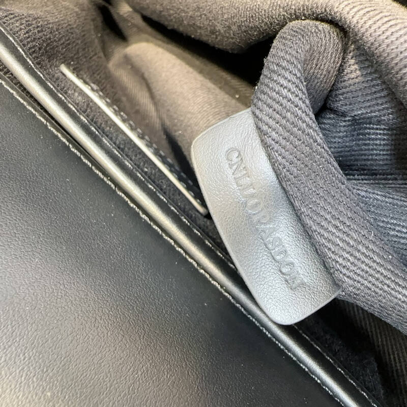 Burberry Black shoulder bag — Premium Replica