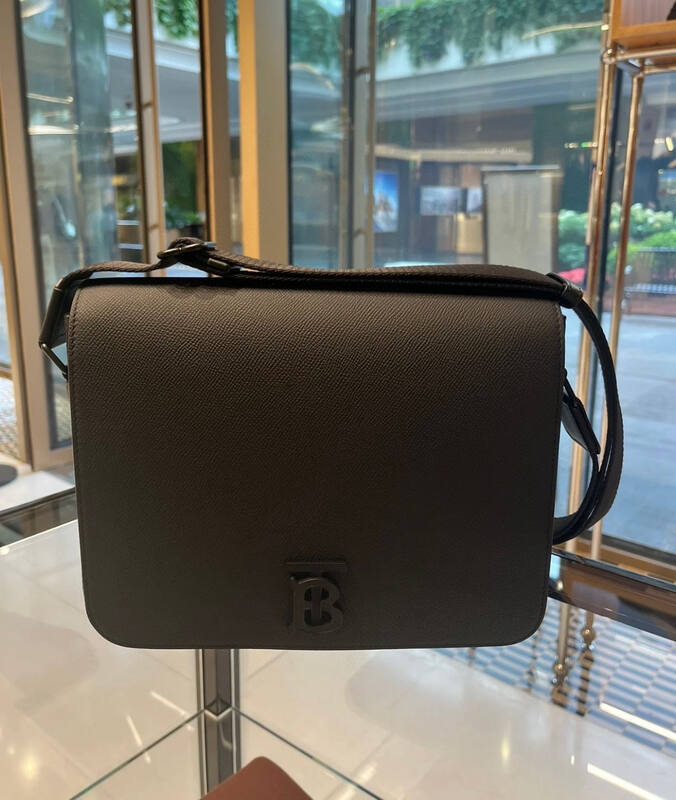 Burberry Black shoulder bag — Top Quality Replica